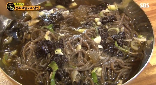 탕수육만큼 고민되는 순간, 전주 메밀소바 먹는 방법은?