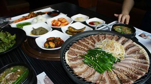 대전시청맛집 흑염소가, 남녀노소 부담 없이 영양보충 흑염소요리 선보여