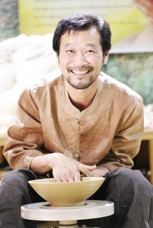 [인터뷰] ‘서현도자기’ 공방 도예가 서명수