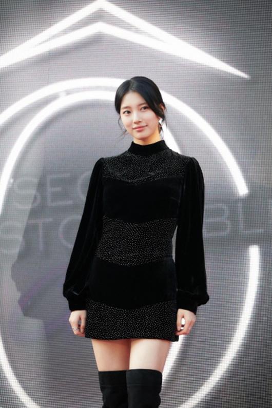 랑콤의 뮤즈 수지, 시선 사로잡는 매혹적인 ‘가을 메이크업’
