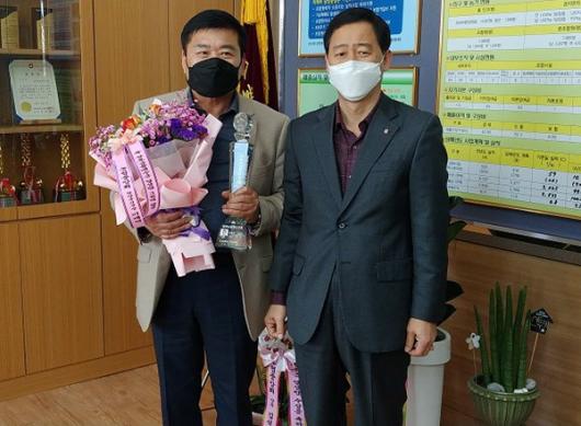 담양농협, 상호금융 예수금 3천억 달성탑 수상
