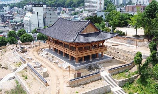 광주 대표 누각 ‘희경루’ 막바지 공사