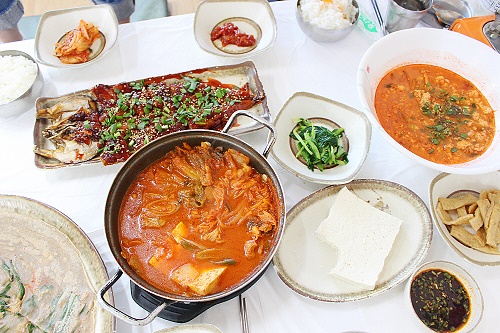강릉 경포대 맛집 짬뽕순두부 전문점 태백산맥, 다양한 한식 종류 제공
