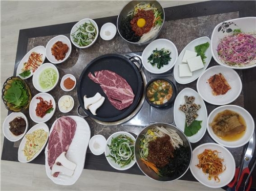전주 맛집 원평 청보리 한우촌, 육회비빔밥 선보여