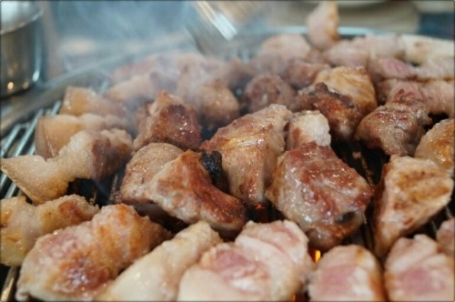 서귀포 흑돼지 맛집 문치비 잡냄새없는 신선한 고기 제공