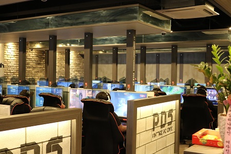 피디에스PC방, PC방창업 패러다임 바꾸는 에어데스크 도입