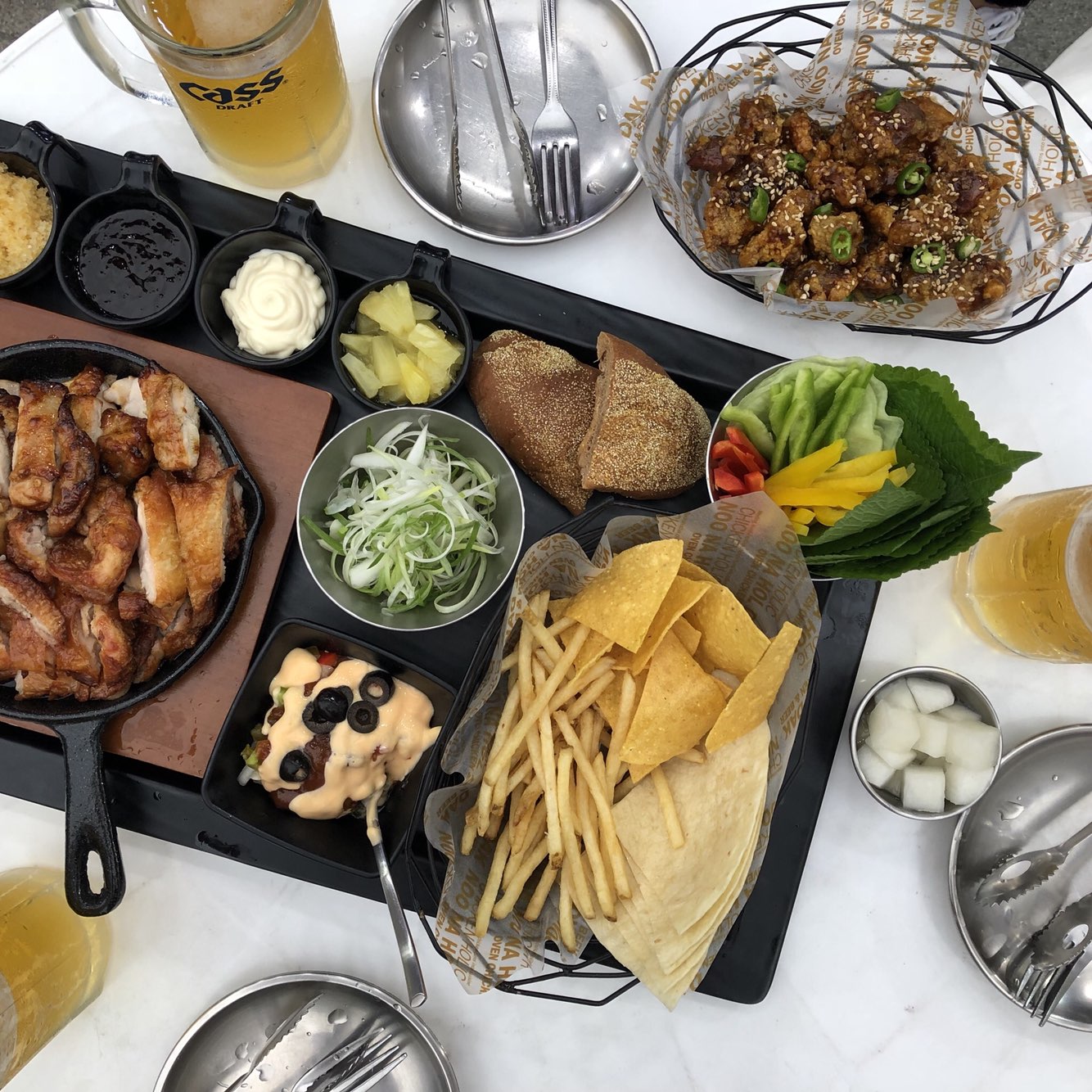 한파에도 식지 않는 누나홀닭의 인기, 고객이 인정한 치킨맛집