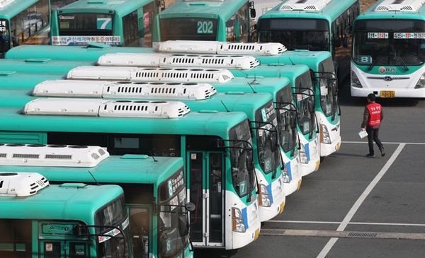 경기 버스, 주 52시간 시행시 노선 46% 조정 필요…시민 불편 불가피
