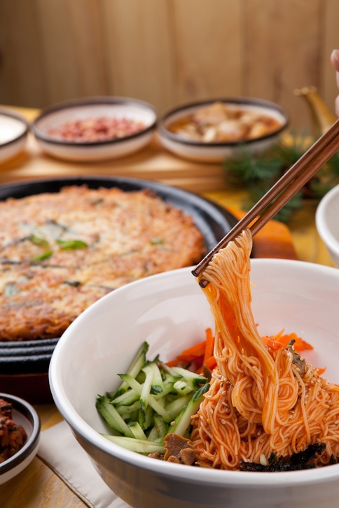 [오늘 저녁 메뉴 추천] 백종원 비빔국수 양념장 만드는 법은? 백종원 비빔국수 vs 김수미 소라 비빔국수