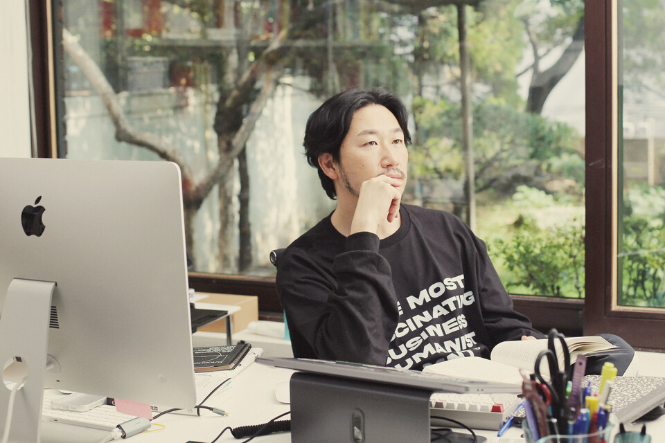 크리에이티브 디렉터 최장순 ② 언어학이 가르쳐준 것들 /