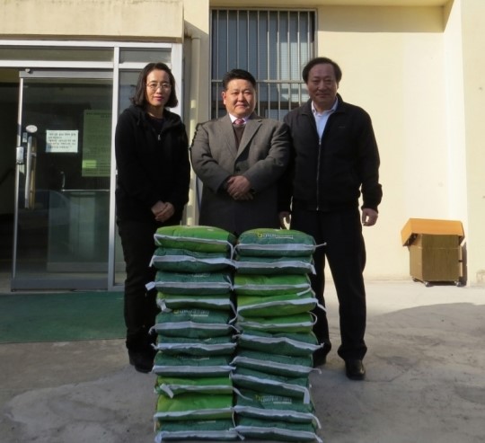 영도1급자동차공업사 노형동에 성금 기탁