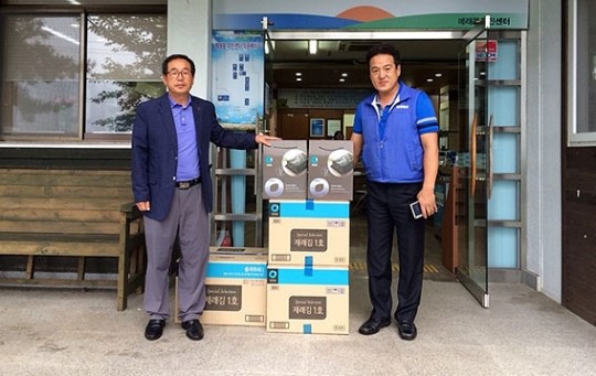 서귀포 해성마트, 추석맞아 소외이웃에 위문품 전달