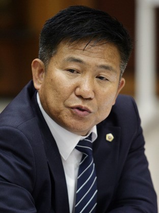 재선충 작업 설익은 업체에 대규모 수의계약 덜컥