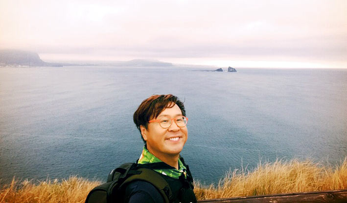 여행칼럼니스트 이승우씨, 제주 올레.자전거길 2200km 완주