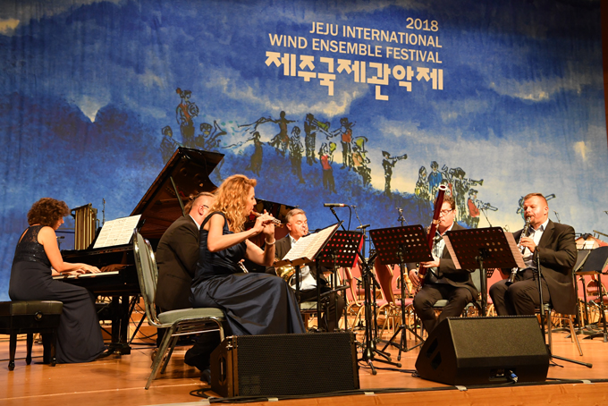 2018 제주국제관악제 화려한 개막... 금빛 선율 팡파르