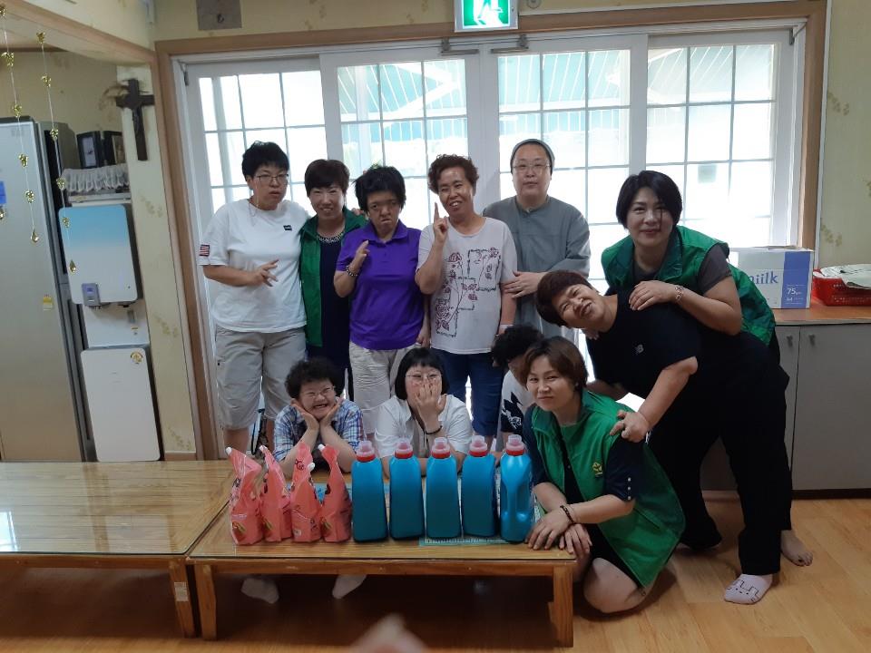 용담1동새마을부녀회, 작은 예수의 집 봉사활동