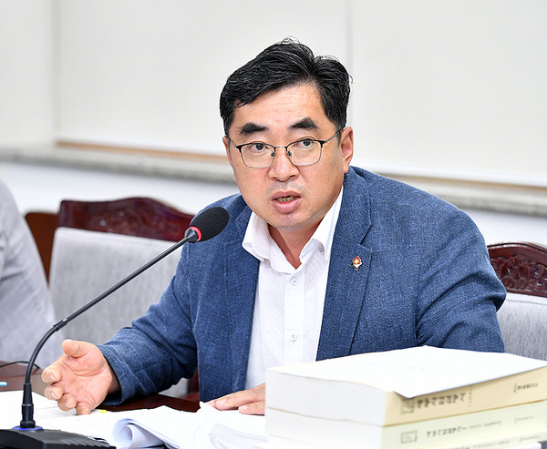 주민센터 인력 모자란데, 수습공무원 임용대기 극심한 정체