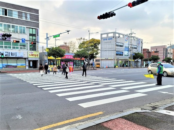 새마을지도자삼양동협의회, 거리질서지키기 캠페인 전개