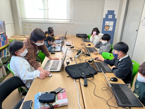 새순지역아동센터, 삼성꿈장학재단 배움터 사업 선정으로 컴퓨터교실 순항