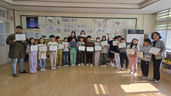사계초등학교 3학년 백합반 학생들, 제주환경운동연합에 기부금 전달
