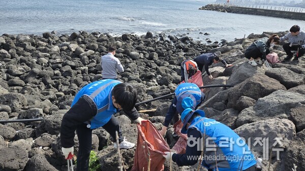 한국공항 제주지점, 제주공항 주변 해안가서 환경정화 활동 