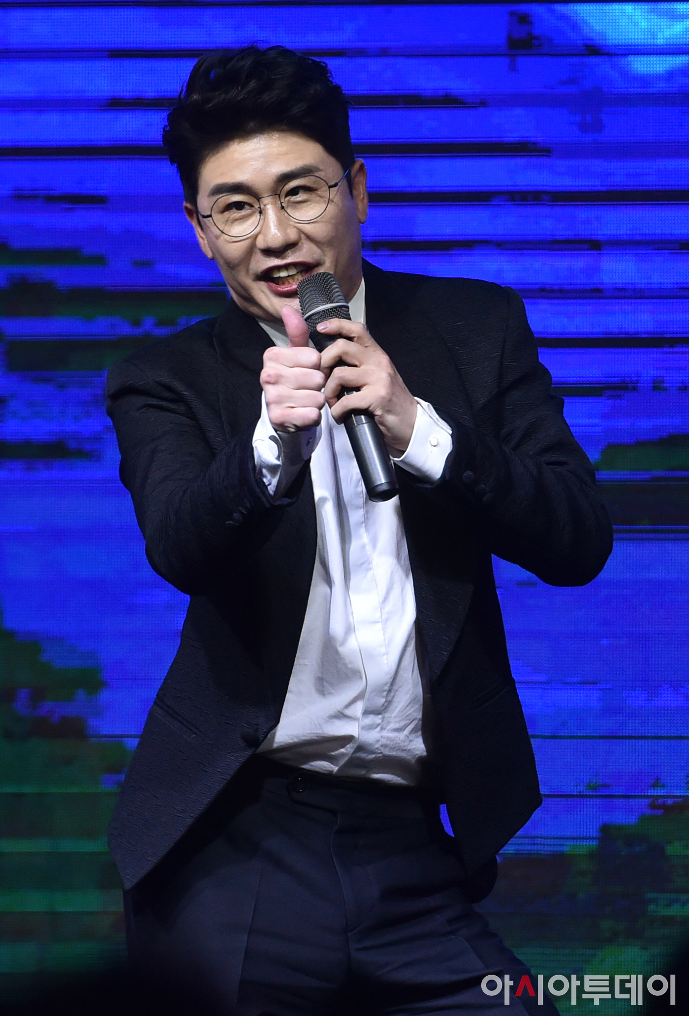 [포토] 영탁, 흥넘치는 찐이야!