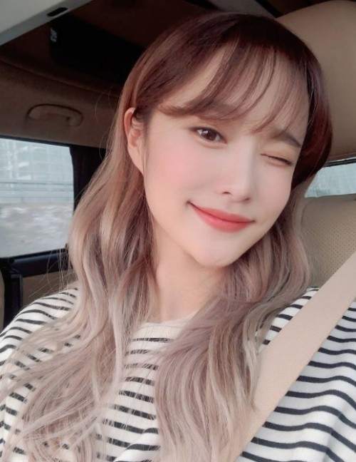 헤이지니, 아이돌 못지않은 화사한 비주얼