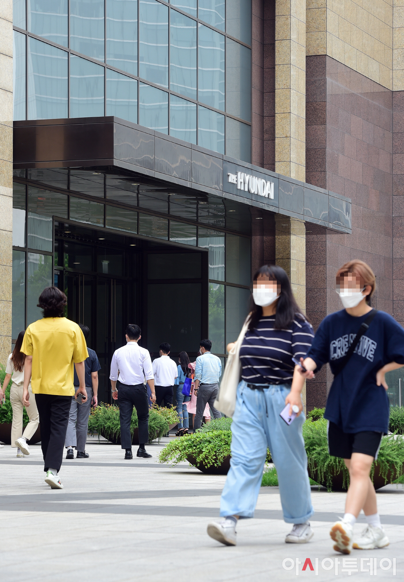 [포토] 영업 재개한 현대백화점 무역센터점