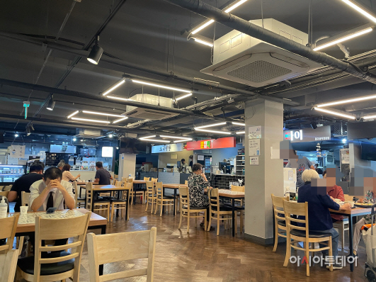 [르포] 꾸준한 사람이 이긴다…경동시장 청년몰, 청년일자리 요람 꿈군다