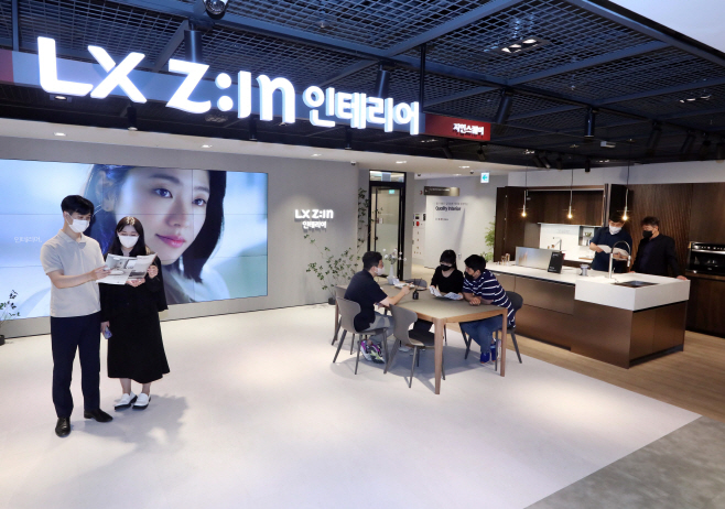 LX하우시스, 신세계 타임스퀘어점서 인테리어 전시장 지인스퀘어 오픈