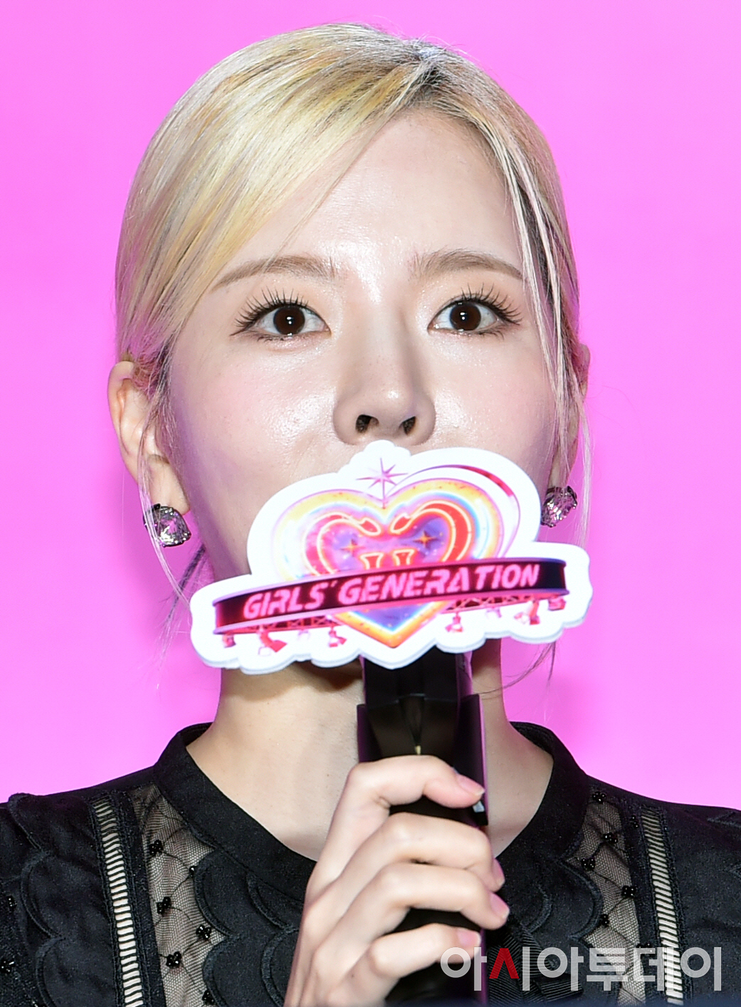 [포토] 소녀시대 써니, `FOREVER 1`로 인사드려요!