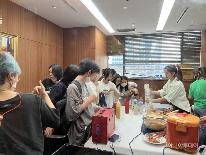 한국유학이 꿈 베트남서 열린 한국 유학박람회 북적북적