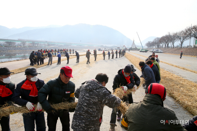 [포토] 청도군, 정월대보름 민속한마당 행사 막바지 준비 착착