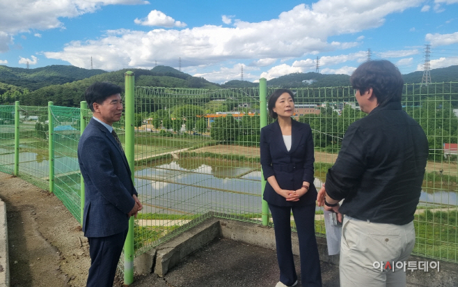 오영주 중기부장관, 아산시 찾아 기업인·발달장애인 만나