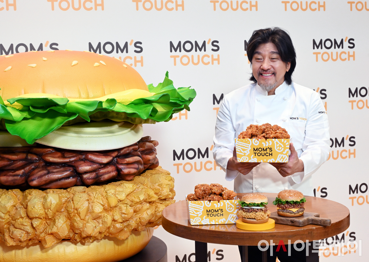[포토]맘스터치, 에드워드 리 세프 컬렉션 3종 신메뉴 출시