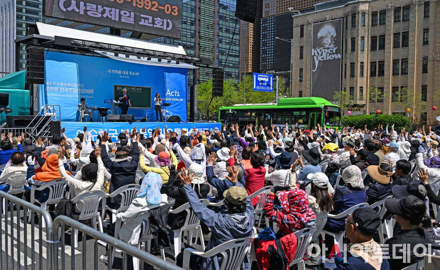 [포토] 전광훈 목사, 전국주일연합예배 설교