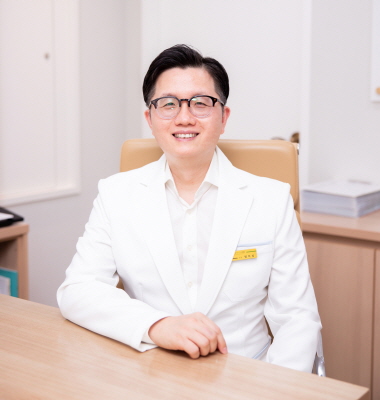 눈썹이식 위한 비절개 모발이식 수술 우선 고려사항은?