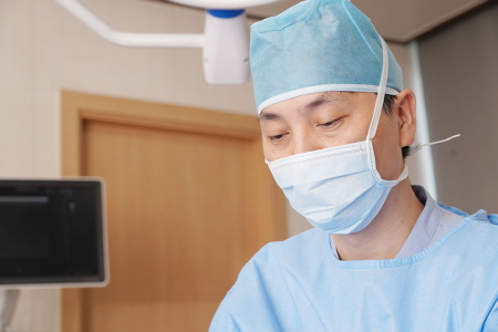 다리 혈관 돌출되지 않아도 통증과 부종 있다면 ‘하지정맥류’ 의심