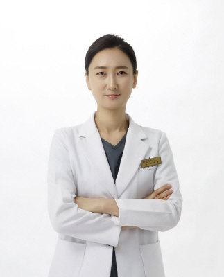 떨어진 피부 탄력 잡기 위해서는 진피 강화가 필수