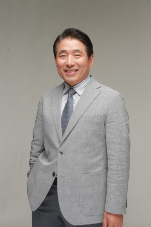 영통아이언성형외과 23일 정식 개원