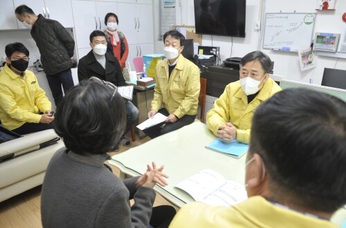 [메디포토] 양성일 복지부 차관, 아동복지시설 코로나 방역 관리 점검