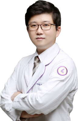 다수 치아 탈락, 방치 말고 ‘전악 임플란트’로 개선