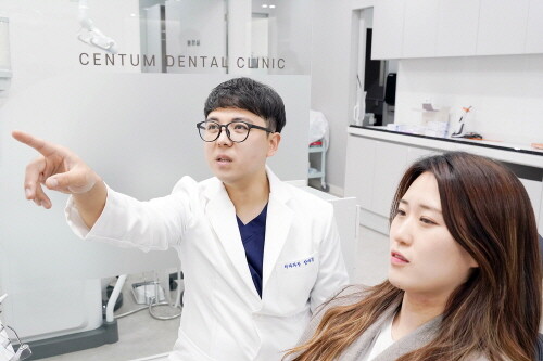 성공적인 임플란트 식립 위해 잇몸뼈 상태 확인해야