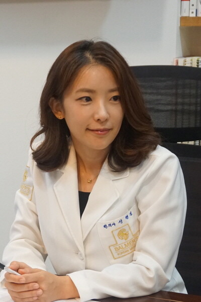 헤어라인에 나타나는 탈모 유형과 원인은
