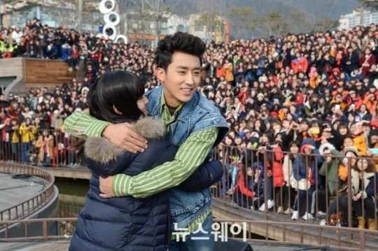 해태 순천 프리허그, 조례호수공원 3000여명 인산인해
