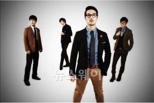 힐링무비 ‘백프로’ 개봉 하루 전 그룹 ‘휴먼레이스’와 콜라보 뮤비 공개