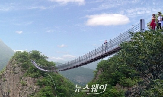 진안 구봉산 하늘위에 명물 ‘구름다리’ 뜬다