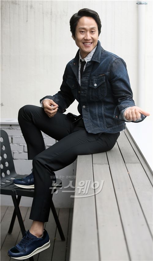 [NW포토]쎄시봉 정우, 추억을 노래하는 배우