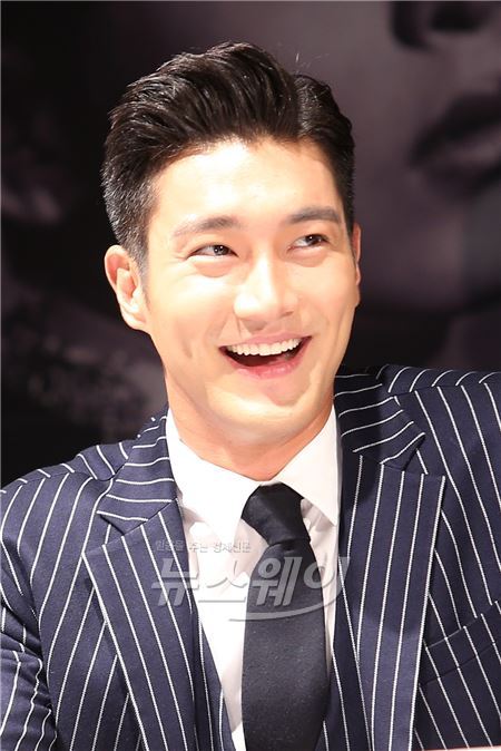 [NW현장] 슈퍼주니어 시원 “‘쏘리쏘리’, 대만서 121주 1위했던 기록 기억 남아”
