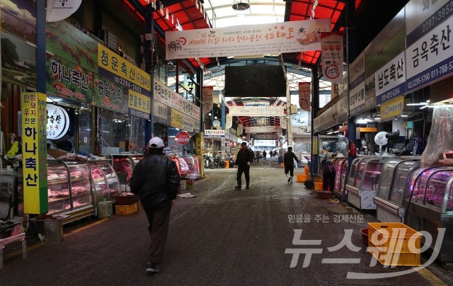[포토]구제역 여파에 한산한 축산물 시장